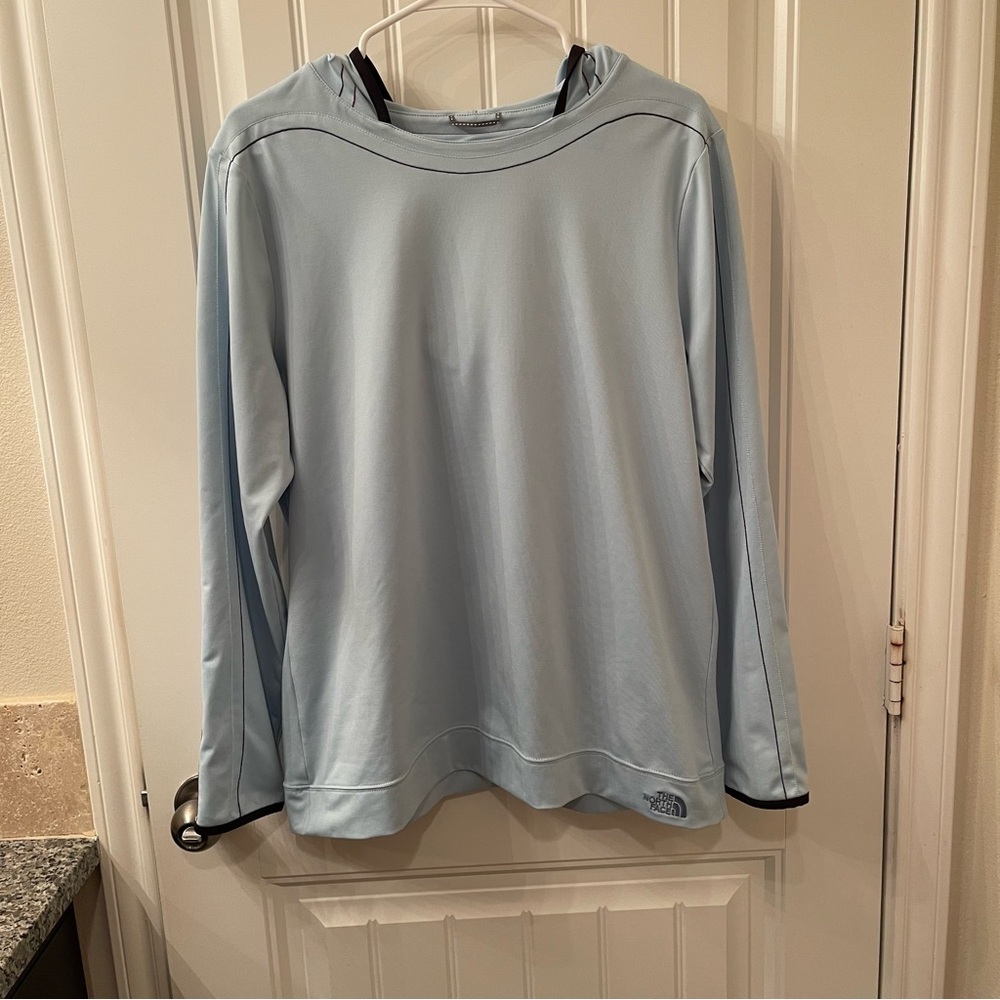 The North Face Women’s XL Sky Blue Hooded Pullover Lightweight VaporWick